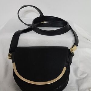 Forever 21 crossbody bag